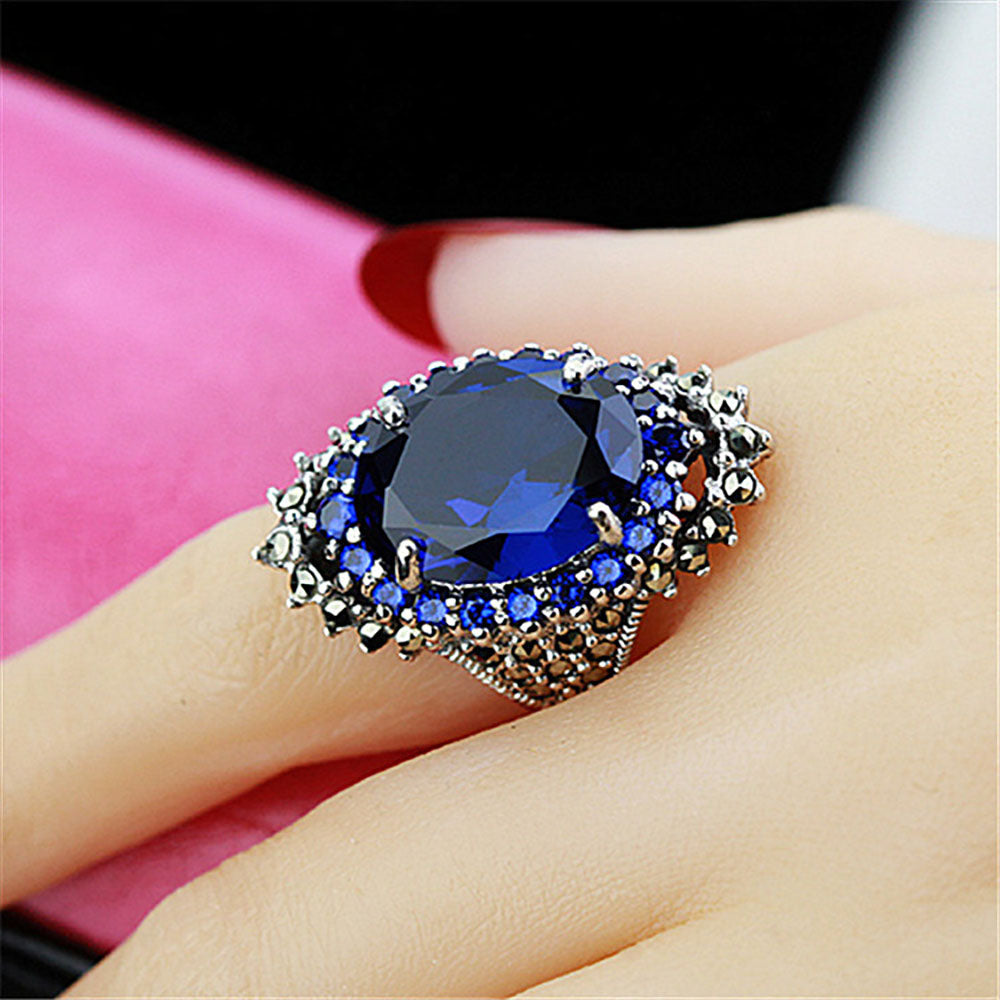 925 Sterling Silver Vintage Retro Ring with Oval Red/Blue Cubic Garnet